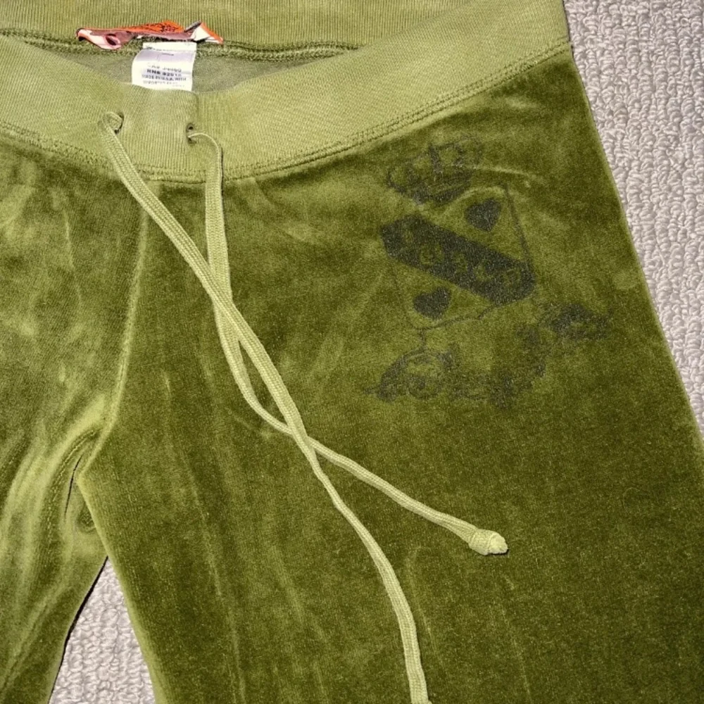 ISO!! - Picture 2 of 5